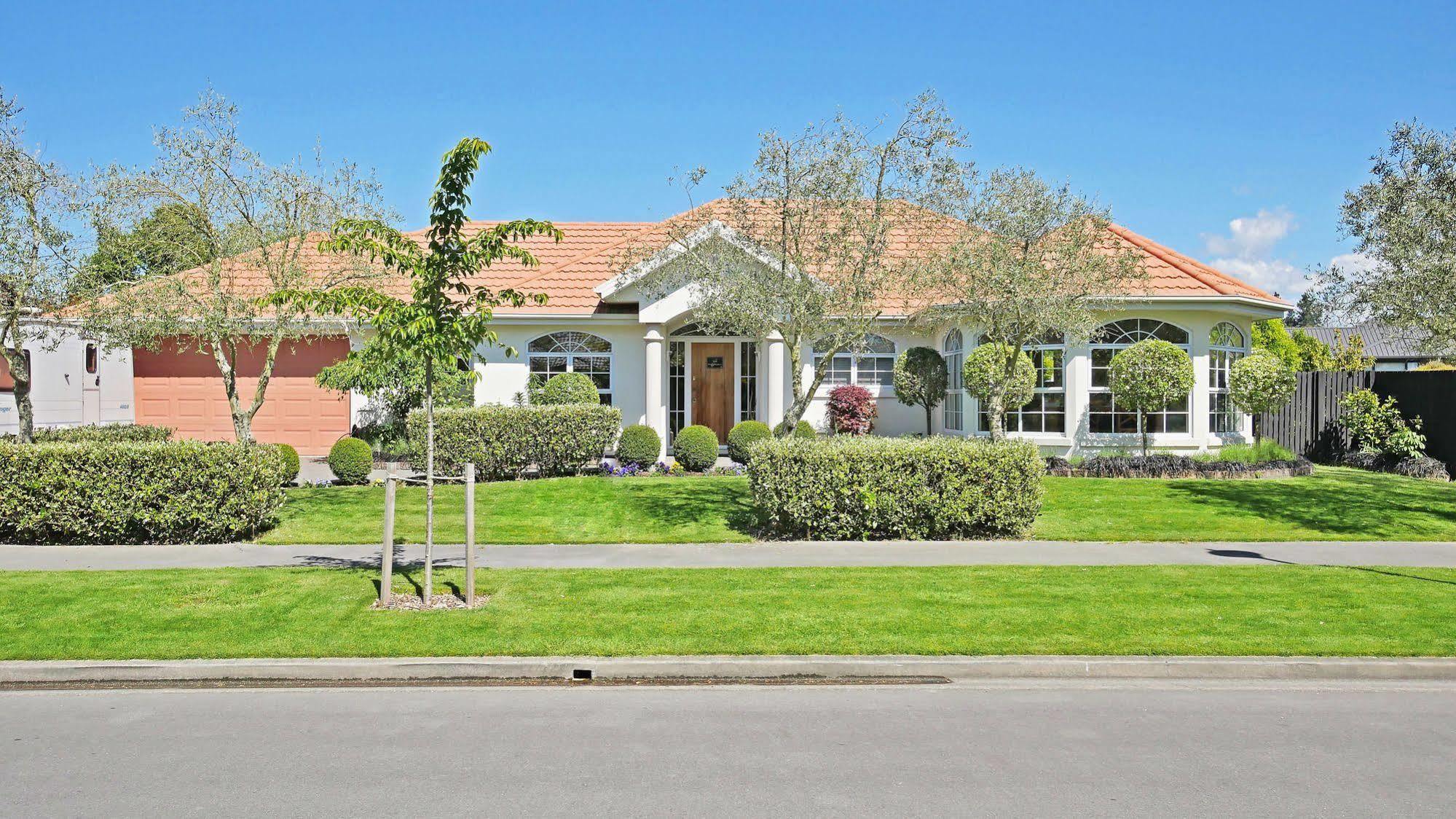 Olive House Bed And Breakfast Christchurch Bagian luar foto