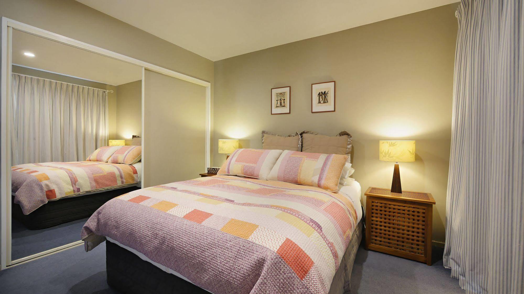 Olive House Bed And Breakfast Christchurch Bagian luar foto