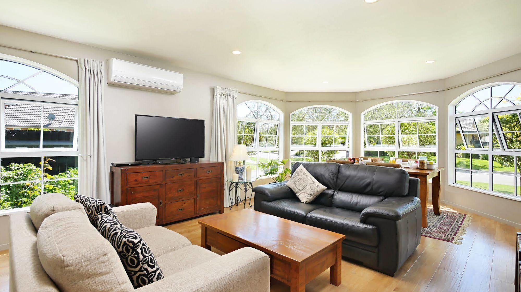 Olive House Bed And Breakfast Christchurch Bagian luar foto